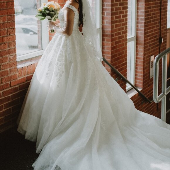 Roissy Bridal Wedding Dress Size 8-10 - Picture 4 of 4